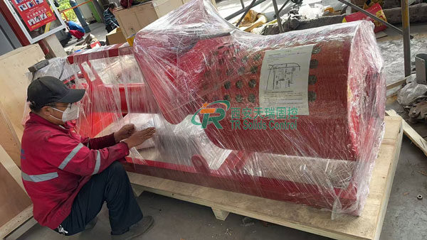 西安天瑞為客戶定制臥式點火裝置打包發(fā)貨