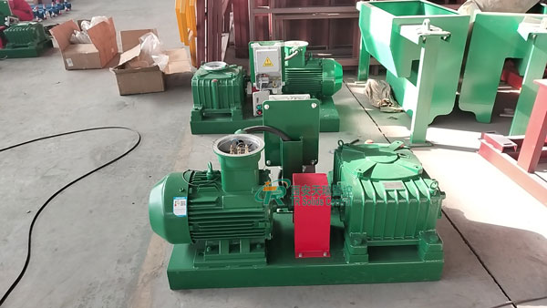 天瑞石油固控設(shè)備之泥漿攪拌器