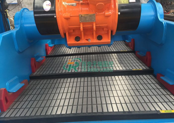 振動(dòng)篩復(fù)合篩網(wǎng)-固控設(shè)備生產(chǎn)商